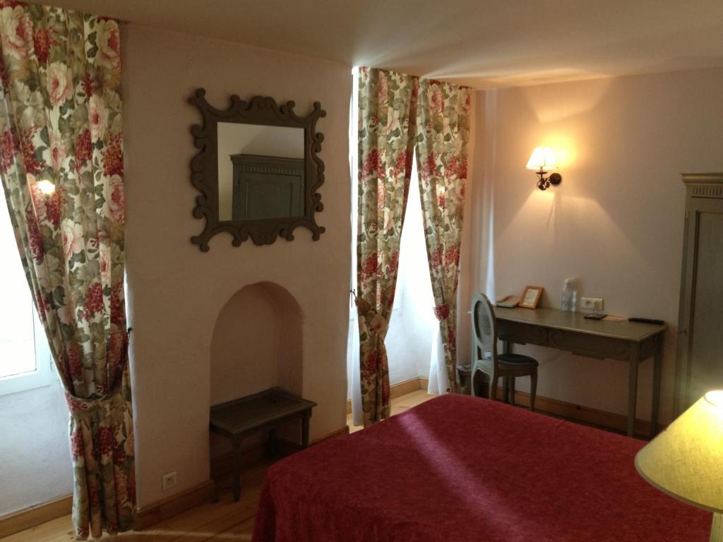 Hotel L'Astrolabe Oloron-Sainte-Marie Zimmer foto
