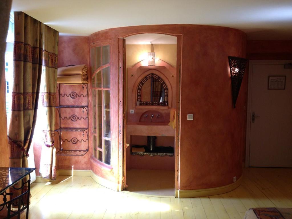 Hotel L'Astrolabe Oloron-Sainte-Marie Zimmer foto